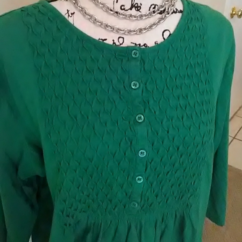 Liz Claiborne kelly green top